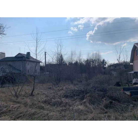 Продається земельна ділянка 10 соток під забудову житлового будинку