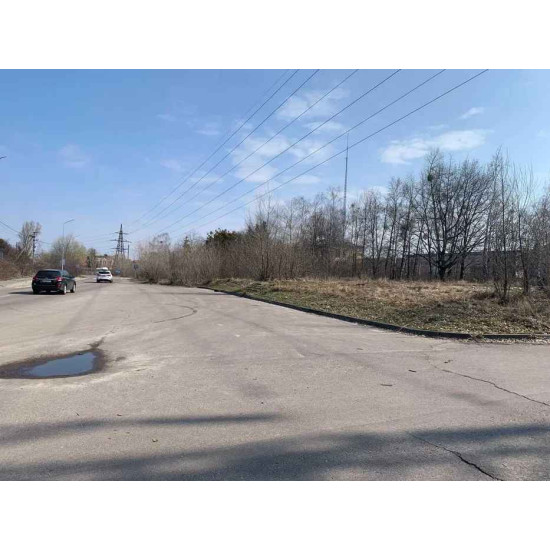 Продається кутова комерційна ділянка 65 соток з будівлею 350 м²