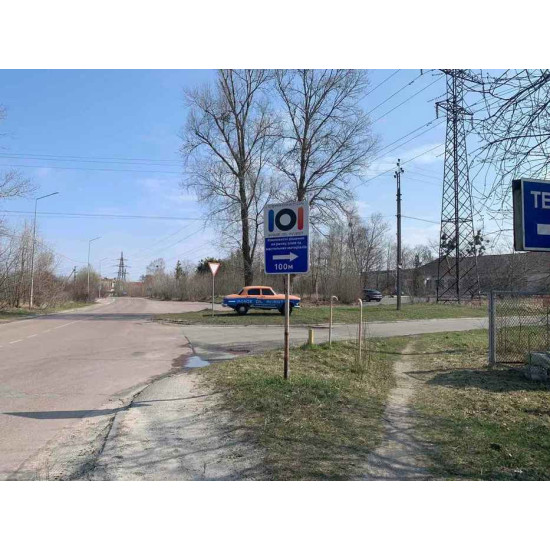 Продається кутова комерційна ділянка 65 соток з будівлею 350 м² Продається кутова комерційна ділянка 65 соток з будівлею 350 м²